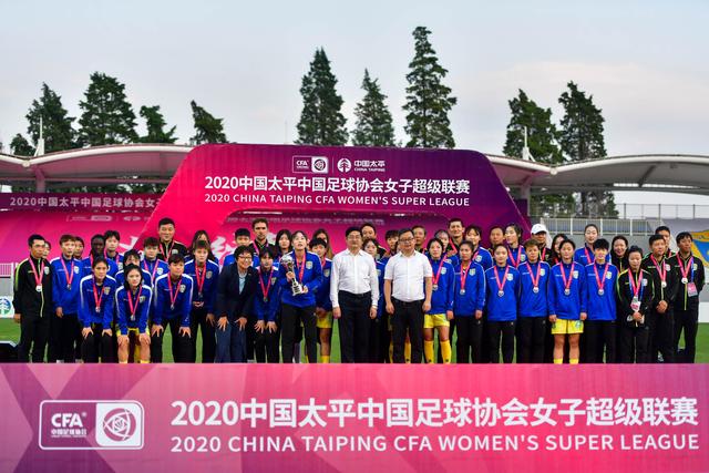 倒计不到2小时，中国男足争了口气，官媒锐评，有很大几率赢下
