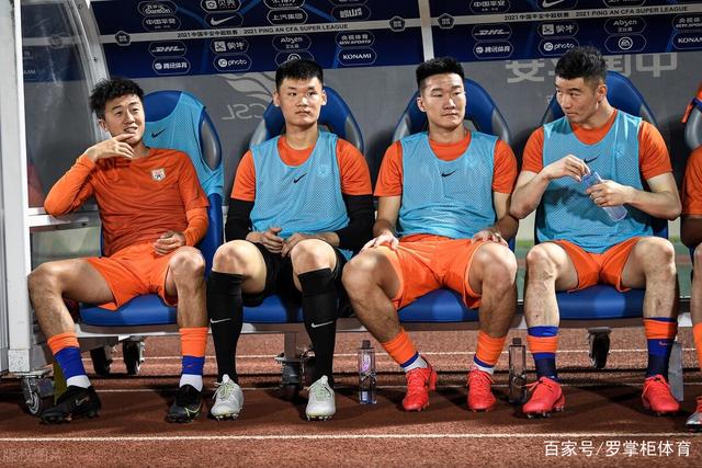 😂索博自嘲：可能我踢6号位确实不是最佳，毕竟对抗10次才赢1次